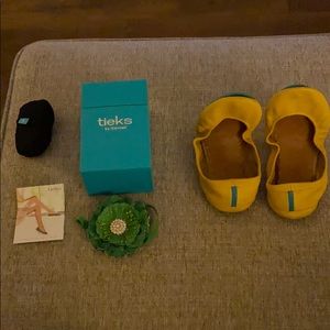 Mustard Yellow Tieks size 9 ballet flats